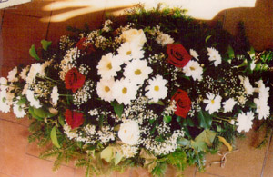 pogrebni aranzman od prirodnog cveca-03